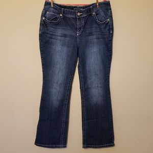 Maurices jeans